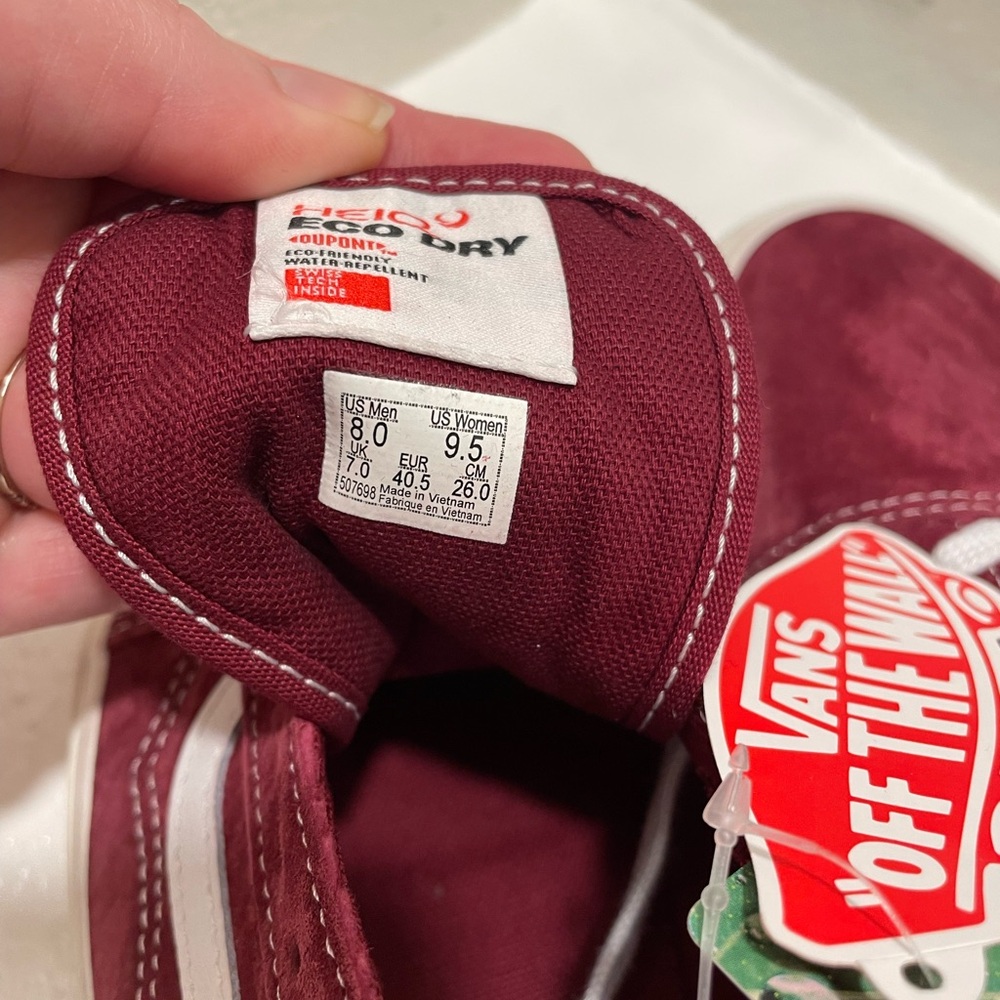 Vans Suede Sneakers in Burgundy and White never worn - Picture 6 of 13